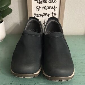 Dansko Pippy Slip on Shoes Size 40 - fits more like a size 10 women’s shoe.